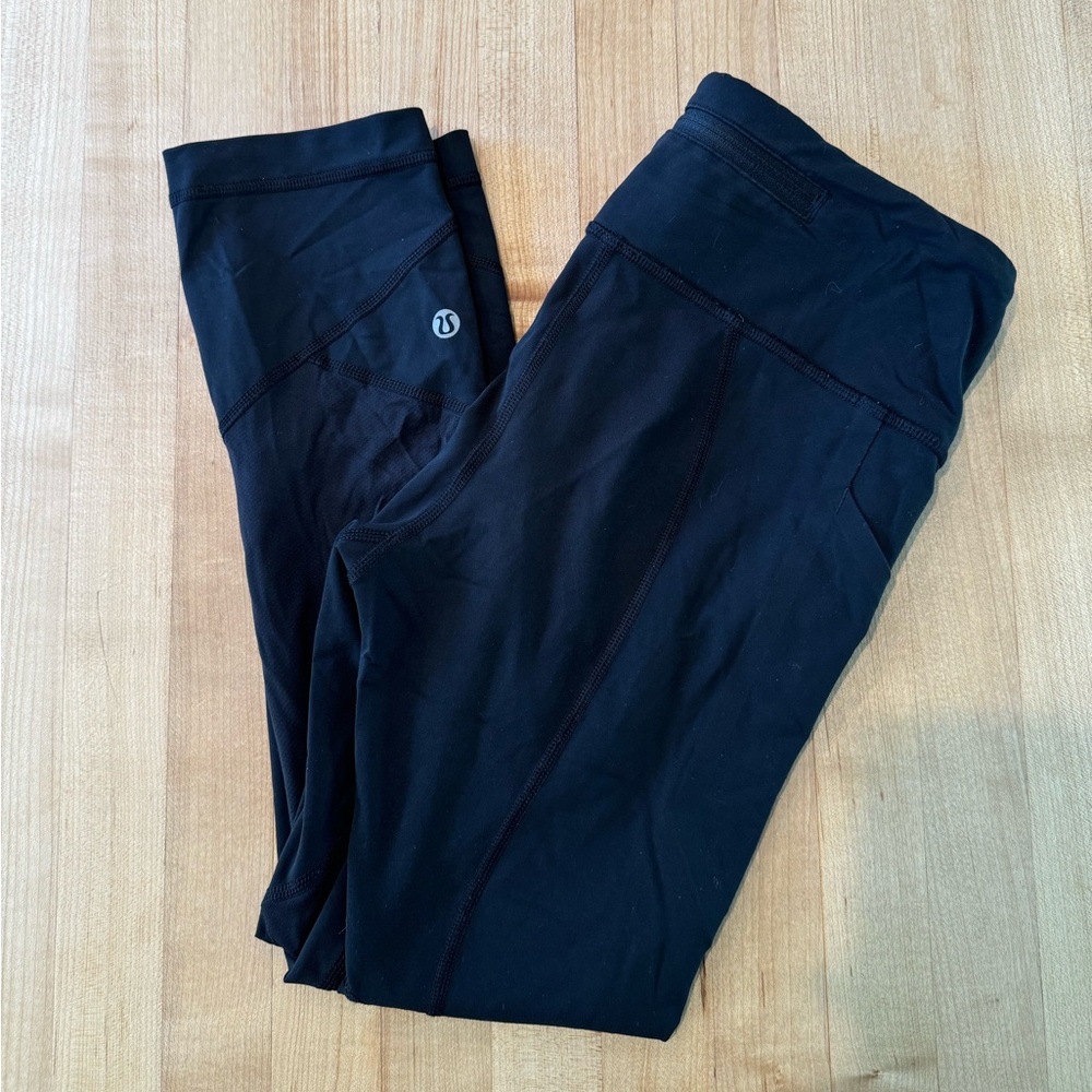 Lululemon Align Cropped Leggings with pockets and back zipper
